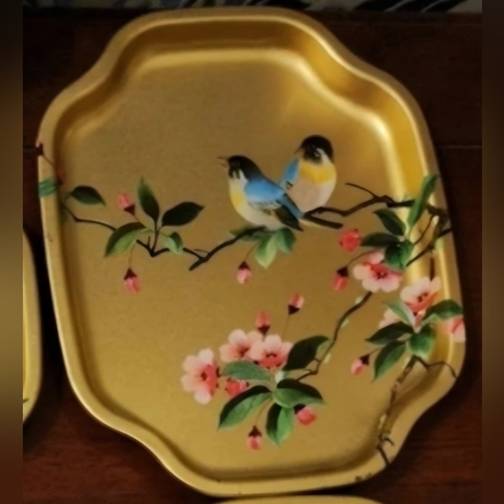 Vintage Elite Metal Tray Floral 1970s Tip Tray Snack Tray England